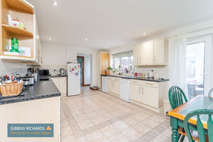 Kitchen/Diner- click for photo gallery